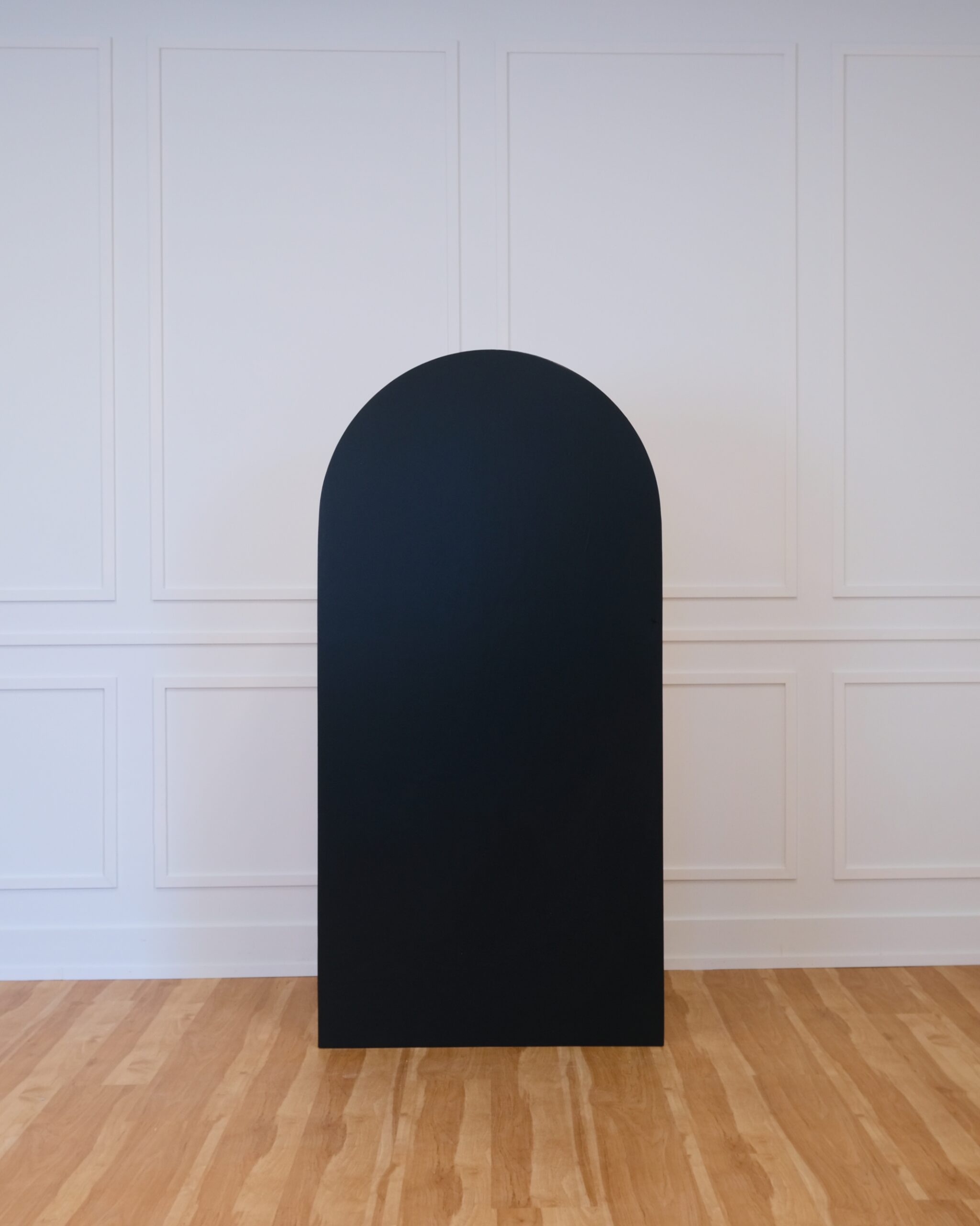 Small Arch – Black Small Arch – Black