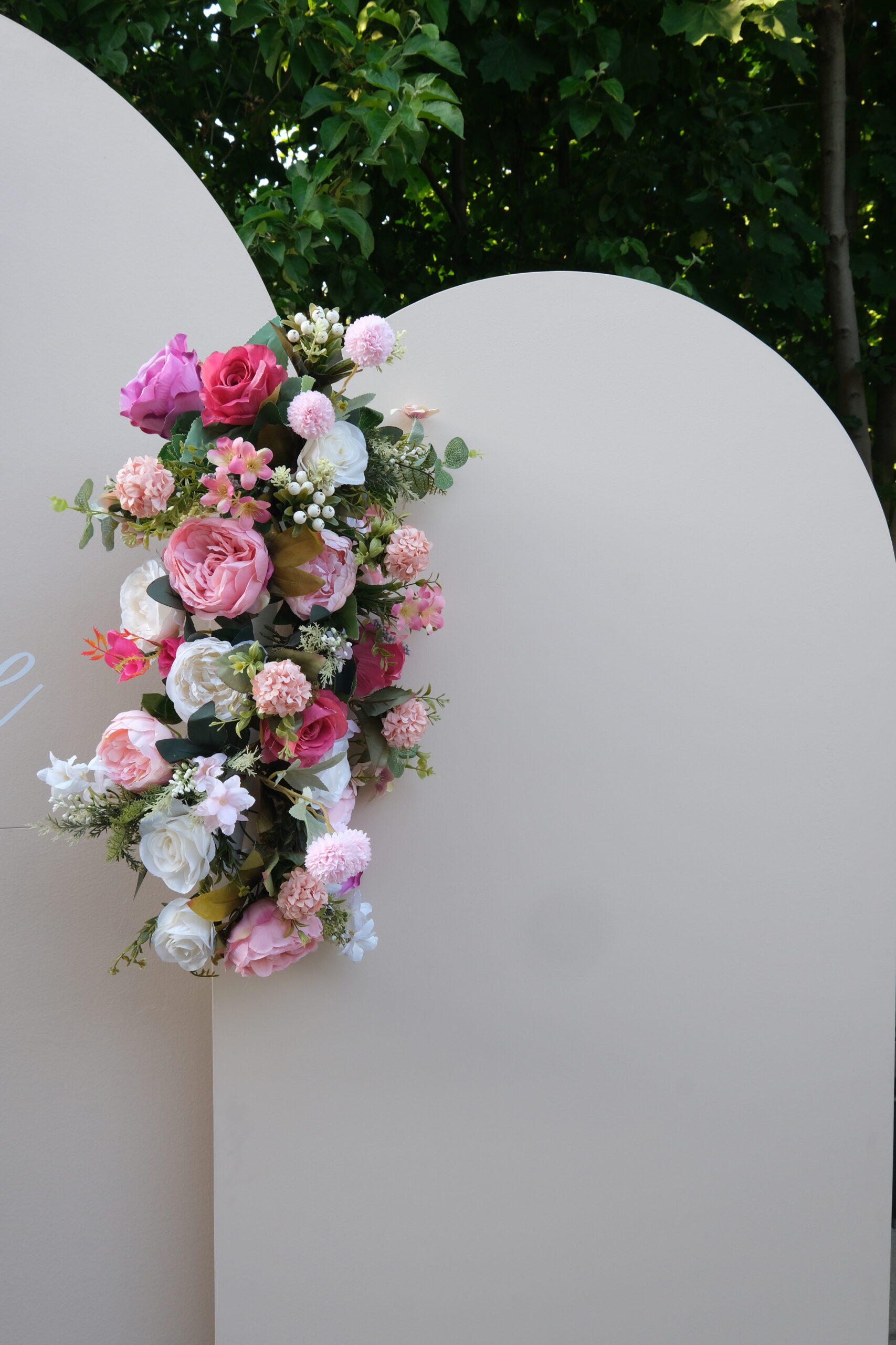 Floral Arrangement – Vibrant Pink Floral Arrangement – Vibrant Pink