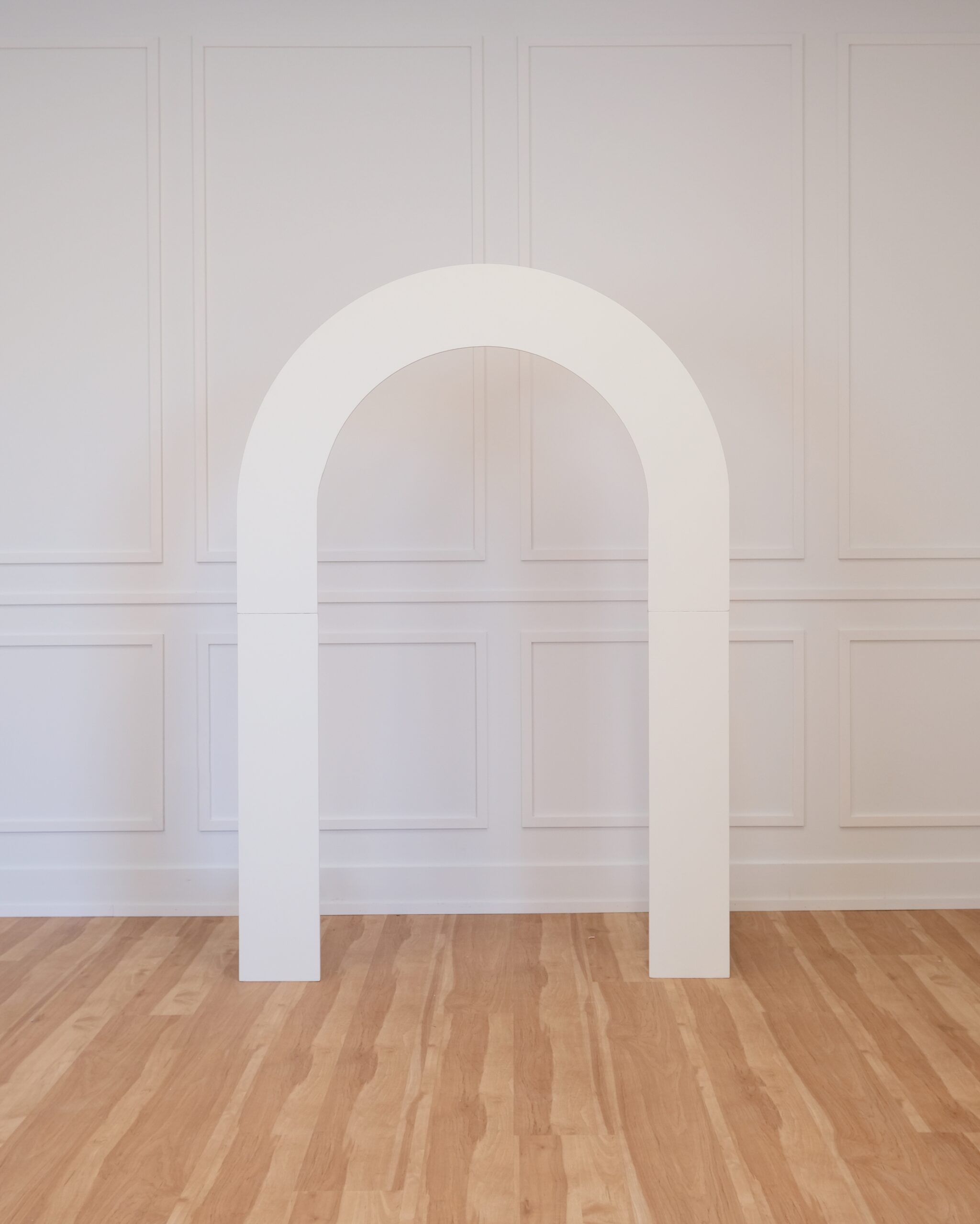 Hollow Accent Arch – White Hollow Accent Arch – White