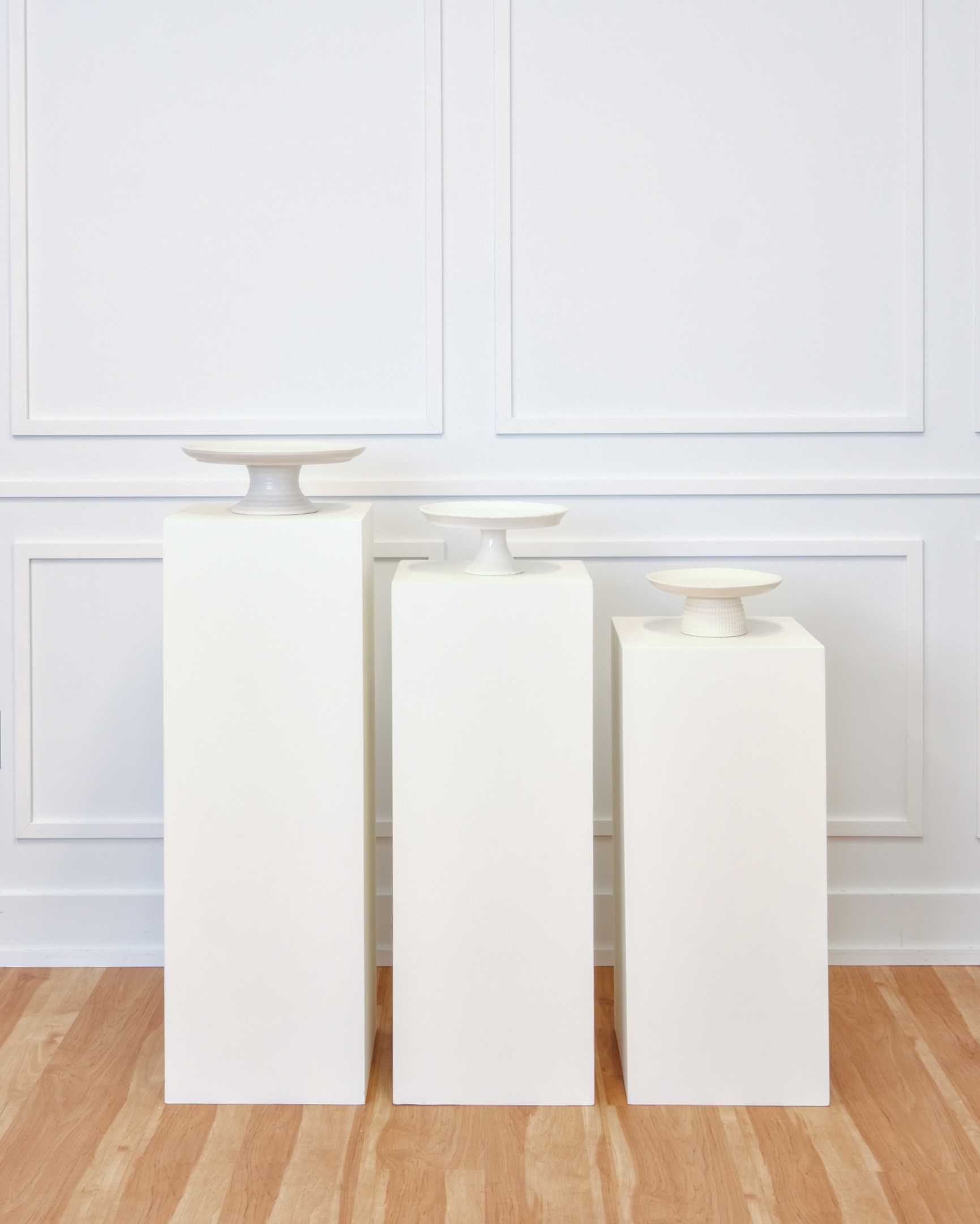 Plinth – White M Plinth – White M